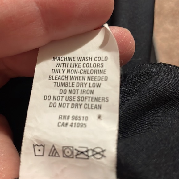 Under armor compression leggings/yoga pants, size, XL - Picture 7 of 7